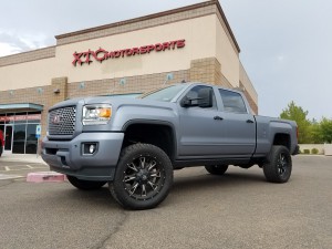 Spencer brought his 2015 GMC 2500HD Denali a while back to have us put an ICON Vehicle Dynamics leveling kit and 2.5" PiggyBack Reservoir shocks, 20" Fuel Throttle wheels with some Nitto Terra Grappler G2 tires wrapped around them, & some AMP Research power steps on it. Well yesterday we added the CST Performance Suspension S.T.L. High Clearance 3-6" suspension lift kit.