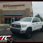 Danny brought us his 2015 Toyota USA Tundra for a set of Fox Racing 2.5